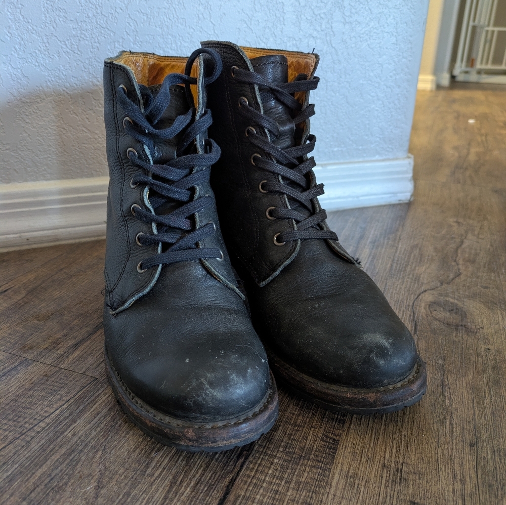 Frye Sabrina Black Leather Boots